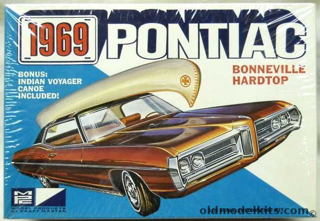 MPC 1/25 1969 Pontiac Bonneville Hardtop With Indian Voyager Canoe And Accessoreies - Stock or Custom, 969-200 plastic model kit